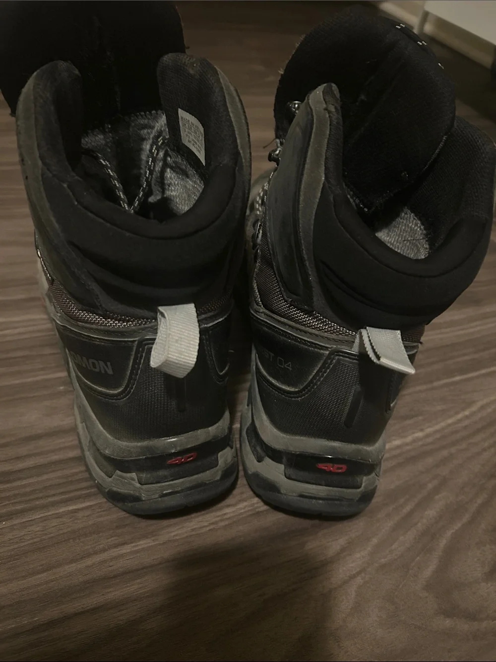 Salomon Men's Gray and Black Trekking Boots